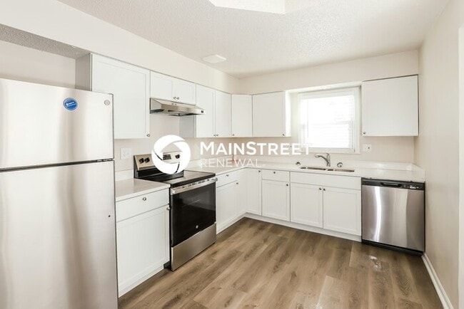 3 Bedroom Pet-Friendly Home in KANSAS CITY, MO with Main Street Renewal