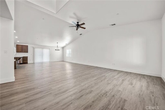 Photo - Beautiful, Clean 4 bedroom with Solar!!