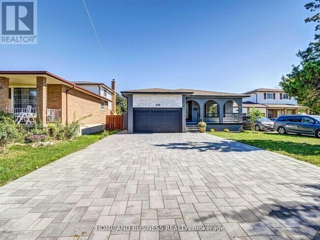Photo - 470 Louis Dr