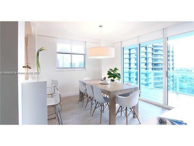 Photo - 1250 S Miami Ave Unidad 901