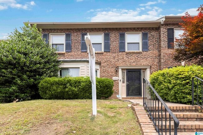 Building Photo - 608 Mountain Laurel Ct