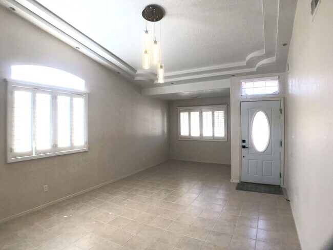 Photo - Don't Miss Out! Spacious 3 Bed, 2.5 Bath Home in Los Lunas – Open Layout & Prime Location