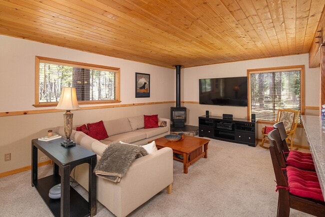 Photo - 13075 Northwoods Blvd