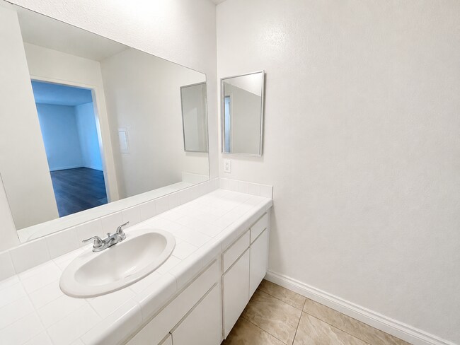 Centinela Luxury Investments Group LLC