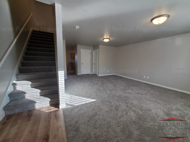 Photo - 2015 Lawrence Ln