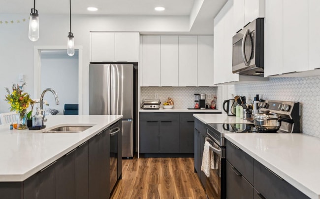 Photo - 33 Carringham Gate NW Unit 1105