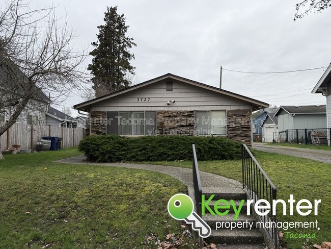 Building Photo - 3727 S D St