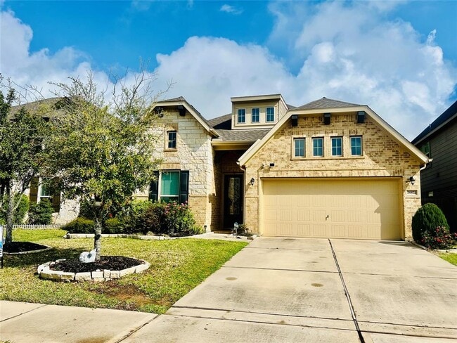 Photo - 26822 Skylark Blf Trl House
