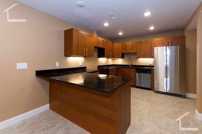 Photo - 26 Linden St Unit 1