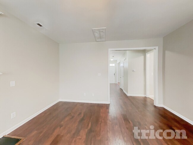 Photo - 4053 Laurel Glen Dr