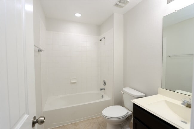 Building Photo - 17614 Glade Landing Ln