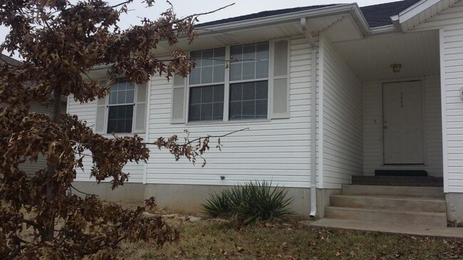 Photo - 5509 S Aaron Ave