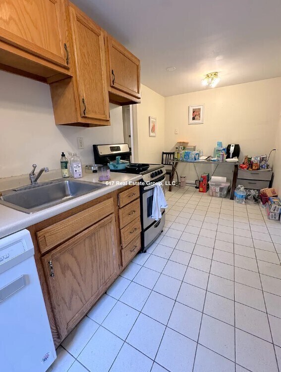 216 Freeman St Unit 2