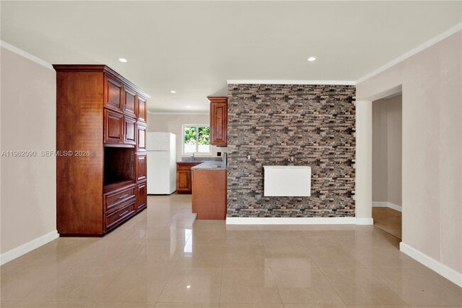 Photo - 5901 SW 45th St Unidad 1