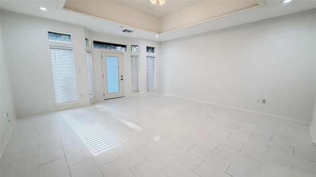 Photo - 4601 Country Club View