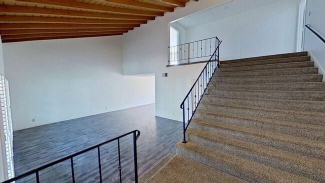 Photo - 520 Shoshoni Ave