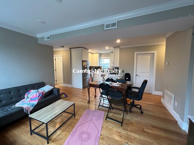 Photo - 183 River St Unidad 2T