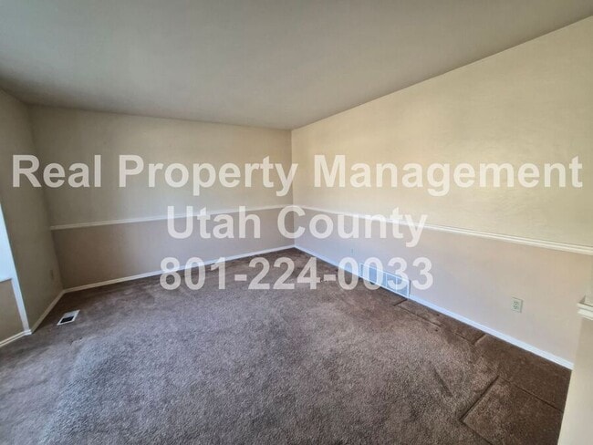 Photo - 590 E 1090 N