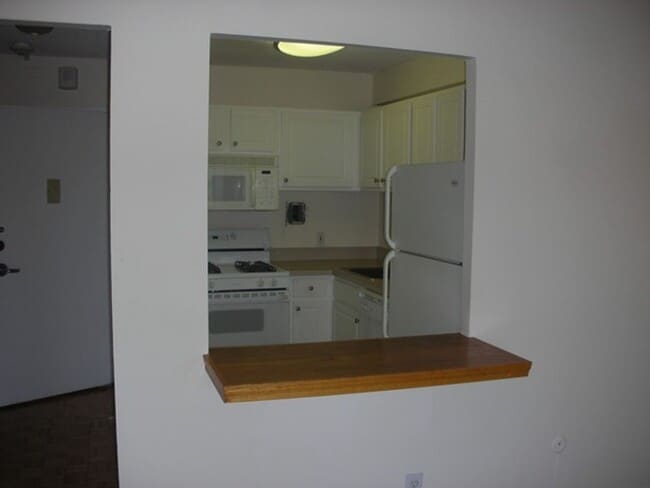 Photo - Pond View! Near Longwood Medical Area, Green line-D Brookline Village!