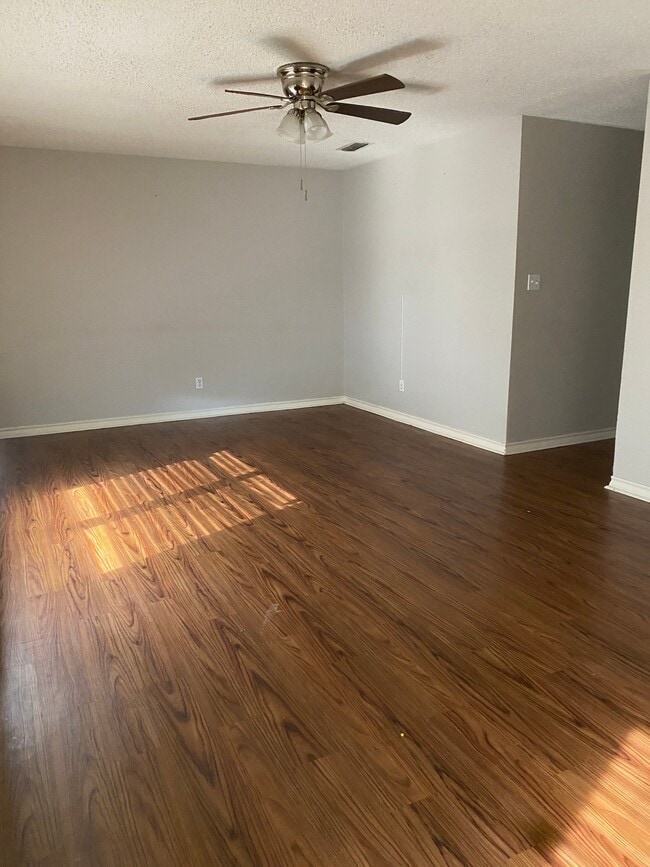 3508 Sabine Ave