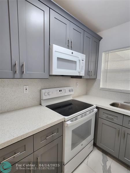 Photo - 2466 Lincoln St Unidad 2