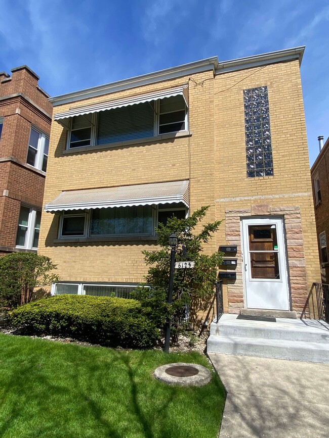Photo - 6123 N Meade Ave Apartamentos Unidad 2