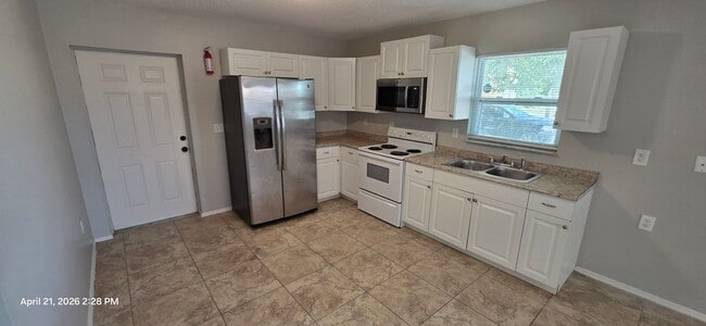 Photo - Charming 3BR/2BA Bradenton Home with Extra Storage & Parking