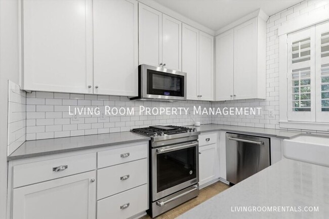 Photo - 5485 NE 37th Ave