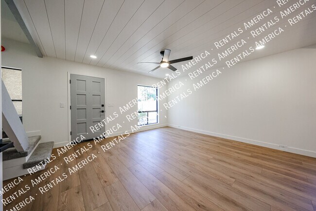 Photo - 8821 S 48th St