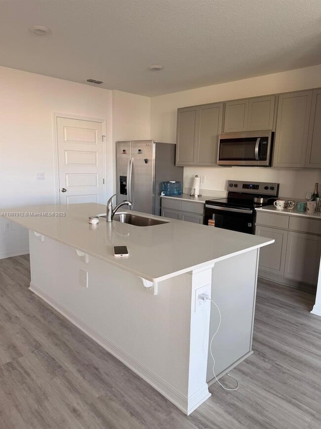 Photo - 632 Taylor Grvs St