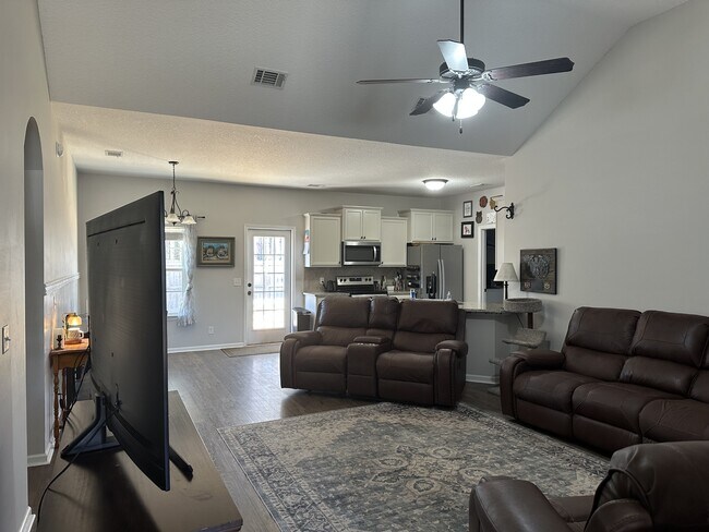 Photo - 27 Dove Run Dr