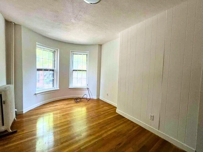 Photo - 11 Cazenove St Unit 1