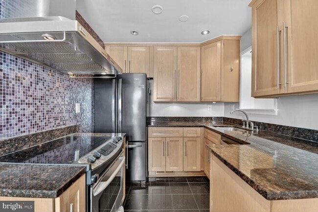 Photo - 4411 Edgefield Rd