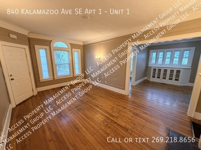 Photo - 840 Kalamazoo Ave SE Unit 1
