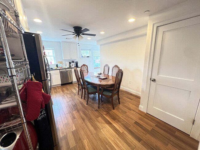 Photo - 489 Main St Apartamento Unidad E