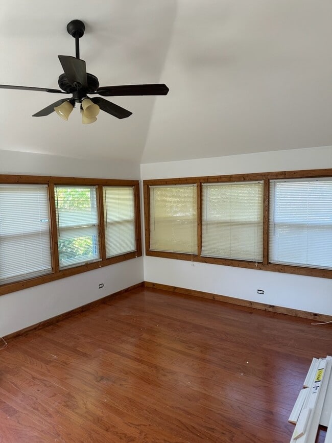 Photo - 1204 N Hickory Terrace