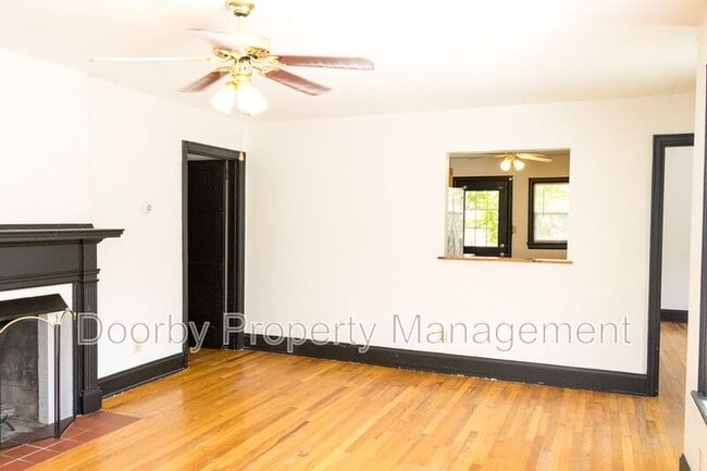 Photo - 219 Sequoia Dr