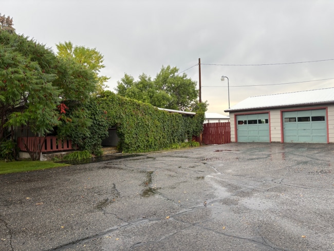 Photo - 440 Ronda Rd