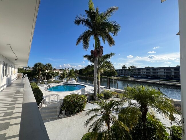 Building Photo - 467 Golden Isles Dr Unit 207