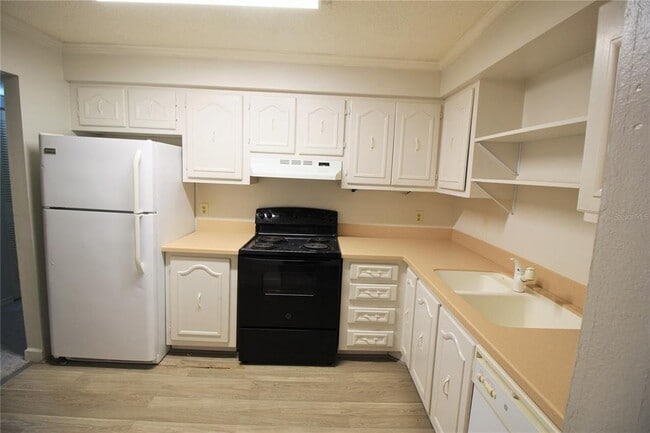 Photo - 540 Orange Dr Unidad 20