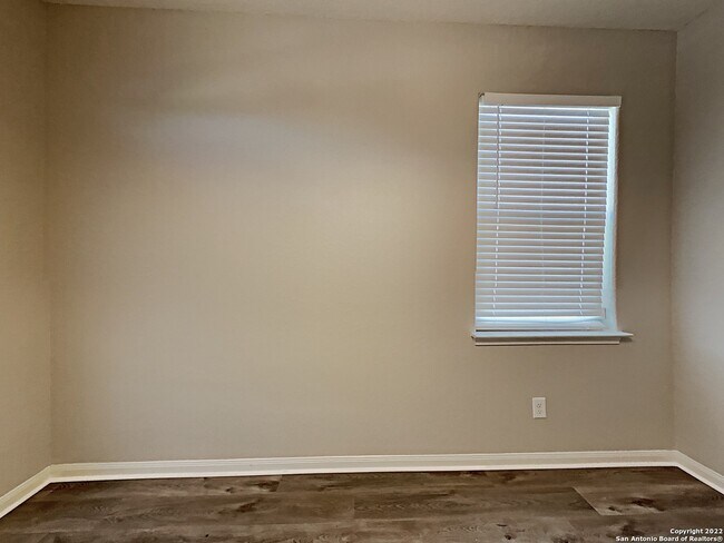 Photo - 6147 Still Mdws