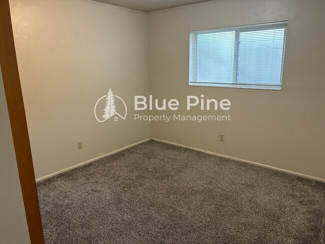 1680 Calkins Ave Unit 3