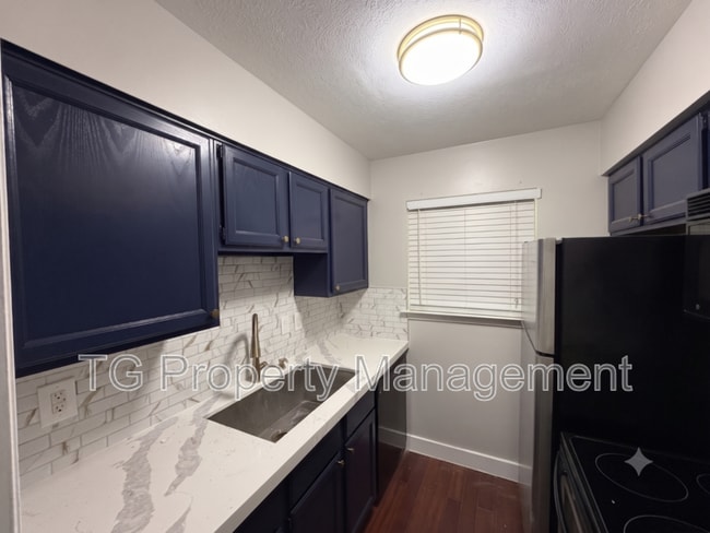 Photo - 3921 Inwood Rd Unit #2015