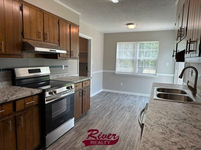Photo - 2604 Carrington Dr