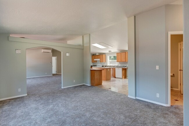 Photo - 811 Patmore Rd Unit House