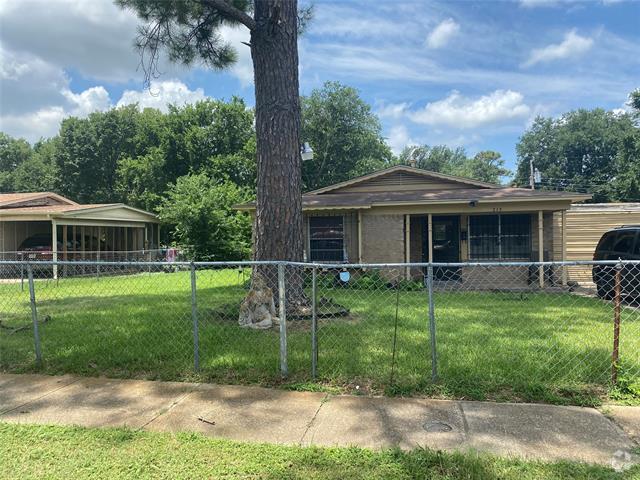Building Photo - 215 Satinwood Dr Rental