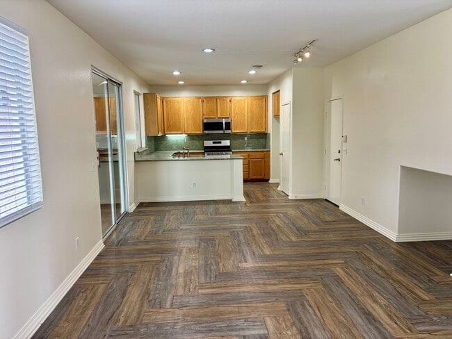 Photo - 11839 Garrison Dr