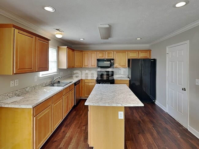 Photo - 102 Baker Springs Ln