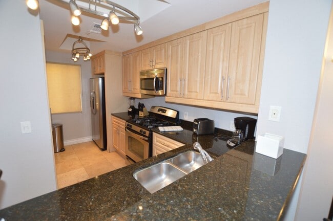 Photo - Meridian Furnished 2 Bd / 2 Ba Luxury Condo