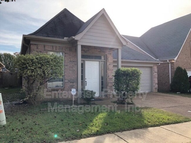 Photo - 6833 Kamali Ave